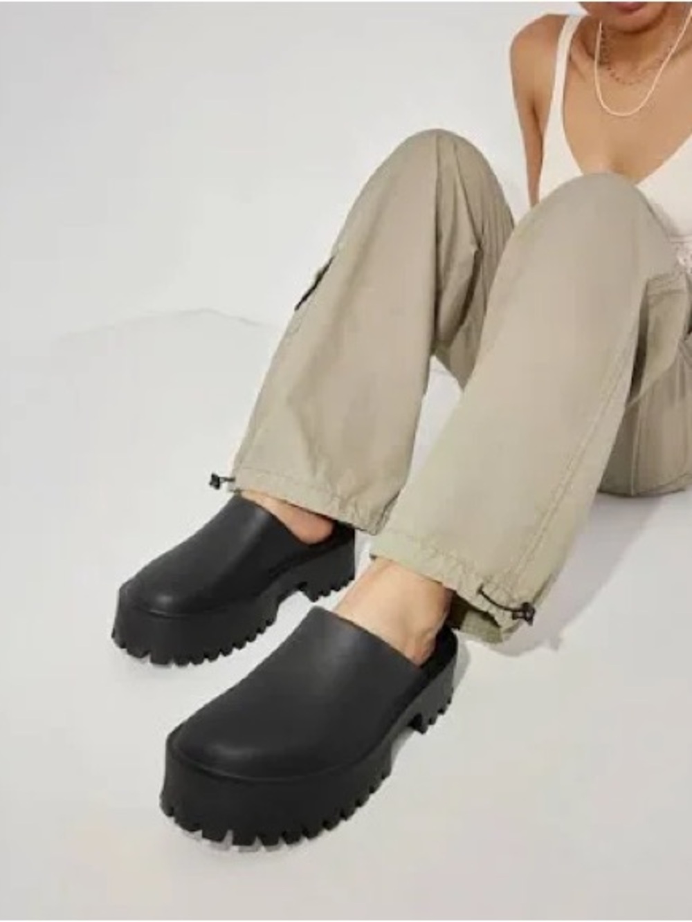 Jeffrey Campbell Clogge Platform Mules size 9 Black
